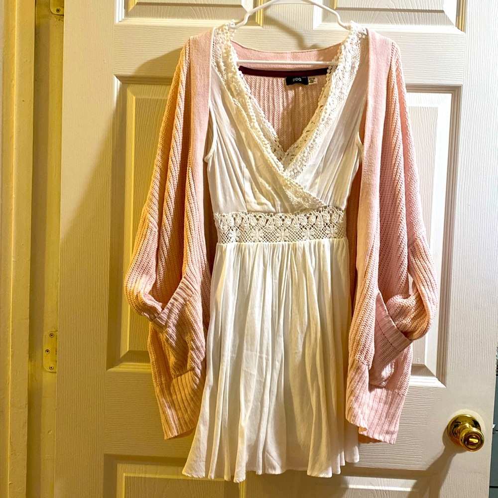 Long sweater coat and a cute white dress. 🌸🤍
